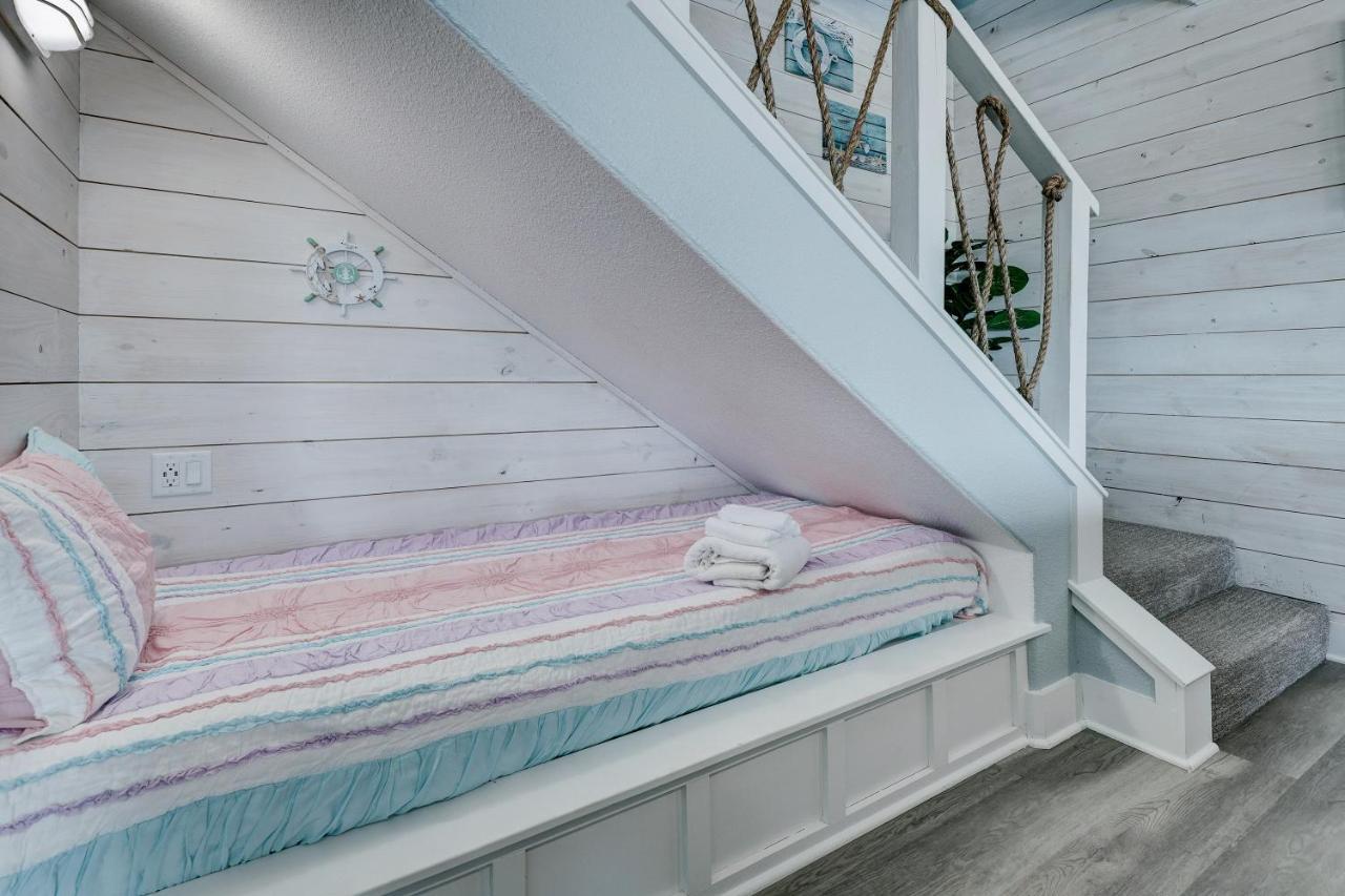 Beachfront - Hot Tub - Bbq - 14 Guests Bolivar Peninsula Εξωτερικό φωτογραφία